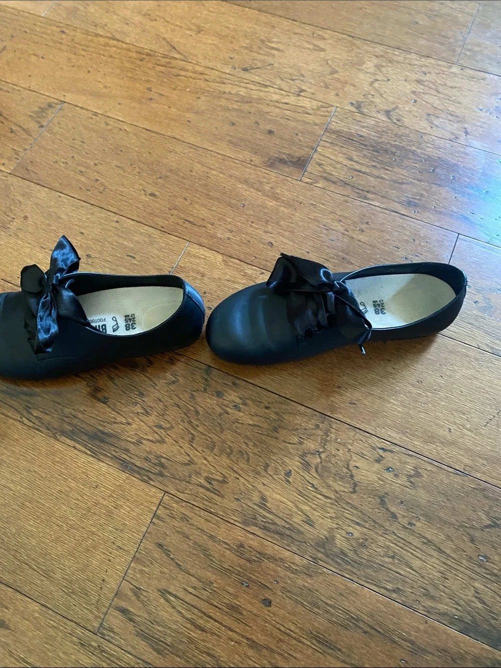 Birkenstock Saunders women’s black leather laser up derby shoe-38
